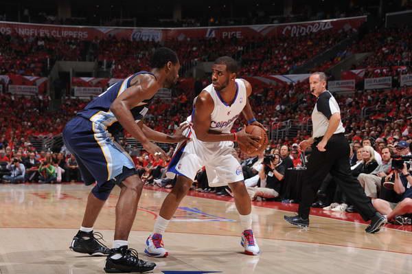 在控球上被 在控球上被