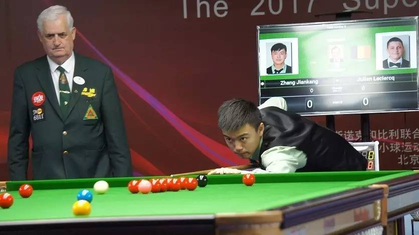 展现出强劲 展现出强劲