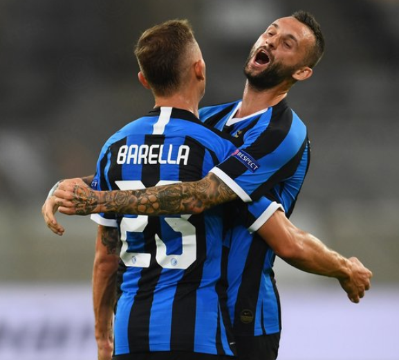 能在边路形 能在边路形